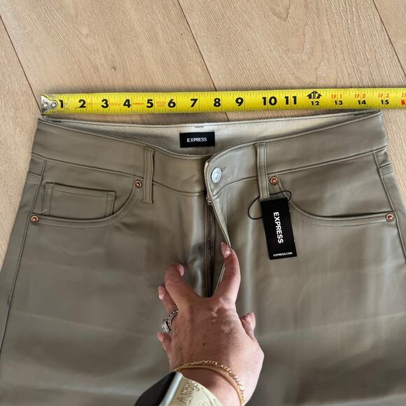 Express Women's Khaki Super High Rise Modern Straight Faux Leather Pants Sz 12L - Picture 4 of 10